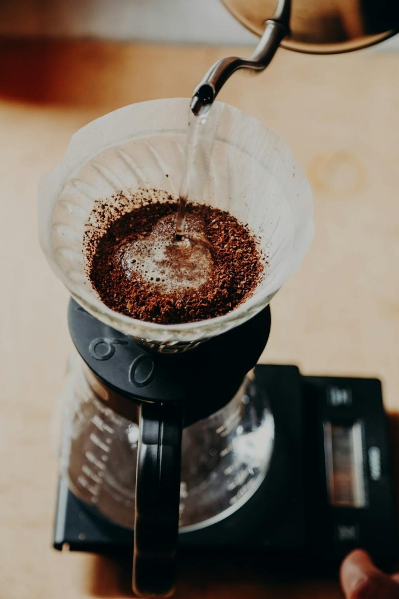 The Art of Coffee Extraction: Understanding Over-Extraction and Under-Extraction - Uai Coffee