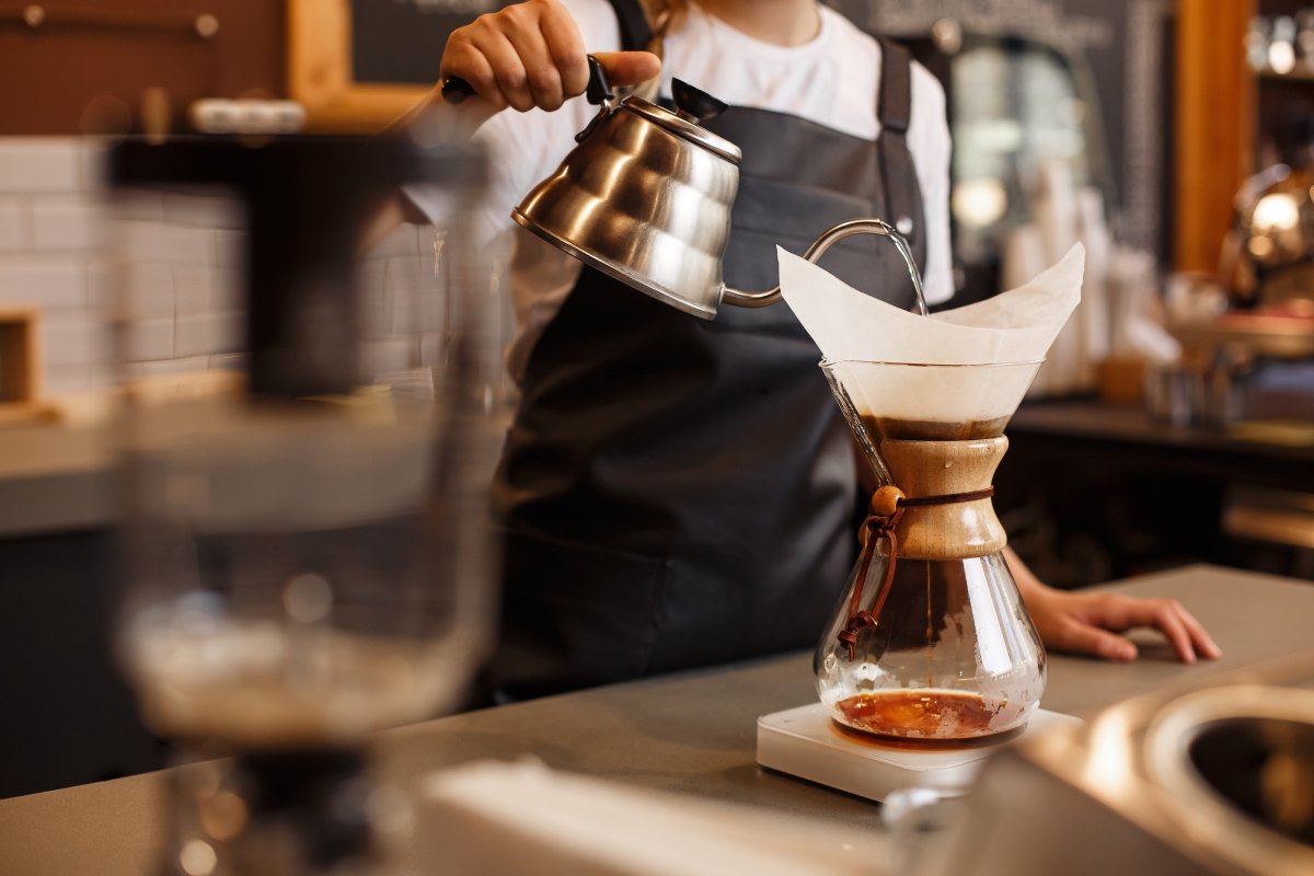 The Art of Pour Over Brewing: A Guide by Uai Coffee - Uai Coffee