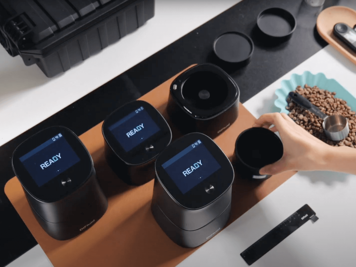 DiFluid Omix - Green Coffee & Roast Colour Analysis - Uai Coffee